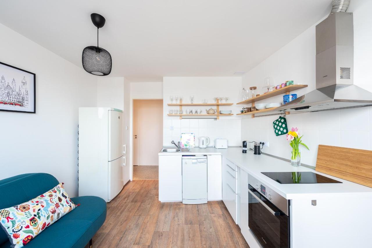 פראג Bright Charming Apt With Terrace, Parking & Airco. מראה חיצוני תמונה