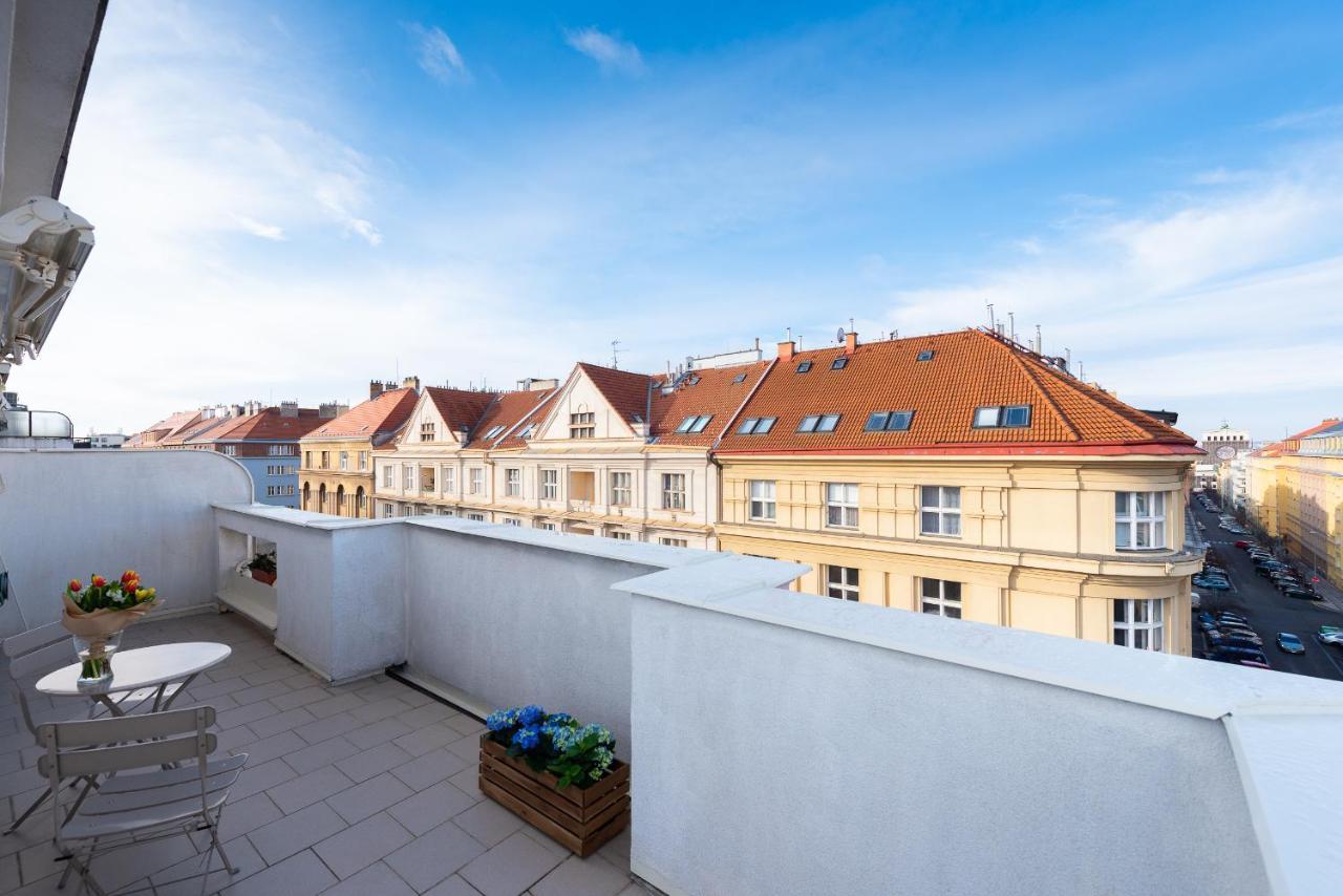 פראג Bright Charming Apt With Terrace, Parking & Airco. מראה חיצוני תמונה